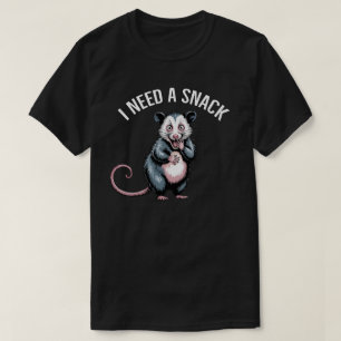 Camiseta Eu Preciso de um Lanche Possum Gritando t – Meme D