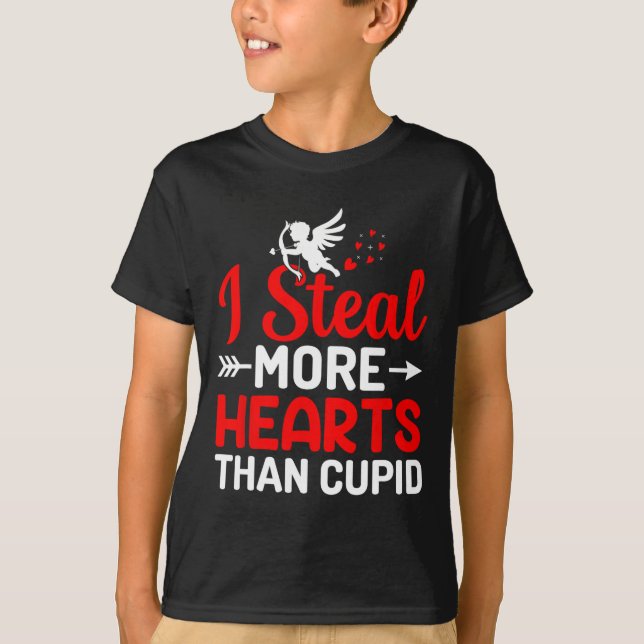 Camiseta Eu Roubo Mais Corações do que Cupido  (Frente)