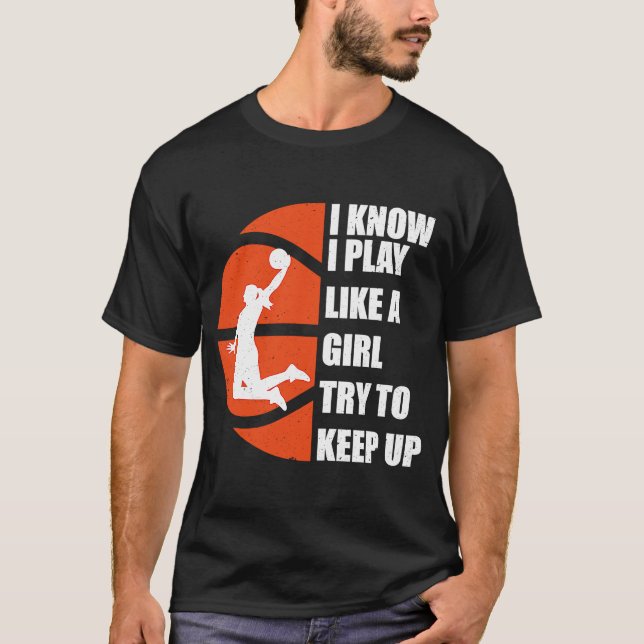 Camiseta Eu Sei Que Eu Toco Como Uma Garota Tentando Contin (Frente)