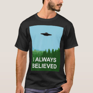 Camiseta Eu sempre acreditei na conspiração da divulgação r