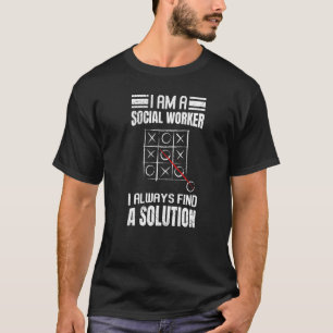 Camiseta Eu sempre encontro uma solução. Sou um assistente