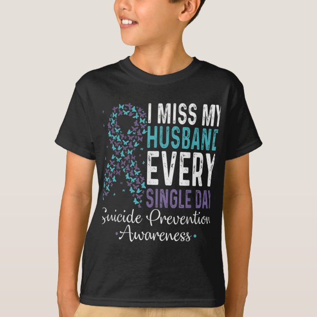 Camiseta Eu Sinto Falta Do Meu Marido Todo Solteiro De Suic (Frente)