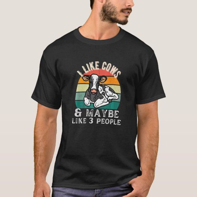 Camiseta Eu Só Me Importo Com Vaca E Talvez 3 Pessoas Pun (Frente)