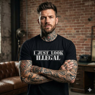 Camiseta Eu só pareço orgulho mexicano ilegal