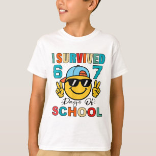 Camiseta Eu Sobrevivi a 67 Dias de Escola Engraçado 67 Meme