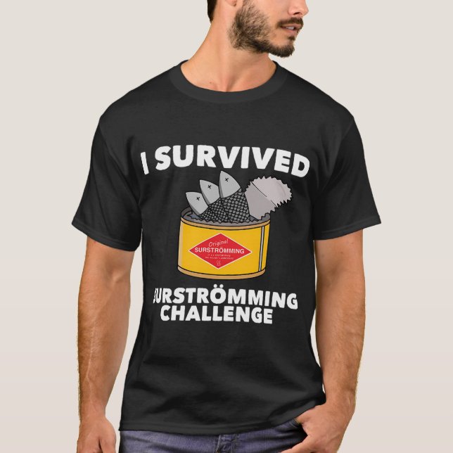 Camiseta Eu Sobrevivi à Comida Sueca Surstromming Surstromm (Frente)