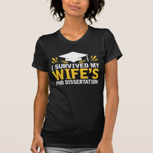 Camiseta Eu sobrevivi à dissertação do PhD da minha espo