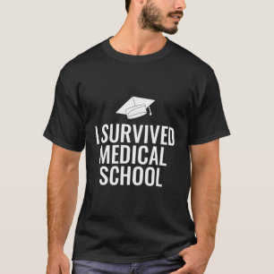 Camiseta Eu Sobrevivi à Faculdade de Medicina