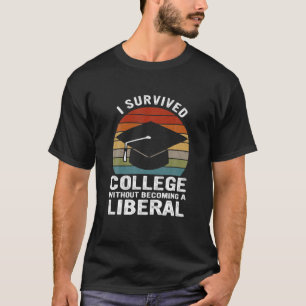 Camiseta Eu Sobrevivi À Faculdade Sem Me Tornar Um Vint Lib