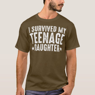 Camiseta Eu Sobrevivi À Minha Filha De Adolescência