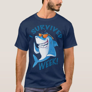 Camiseta Eu Sobrevivi a Sharky Sharks Semanalmente Smile Sh