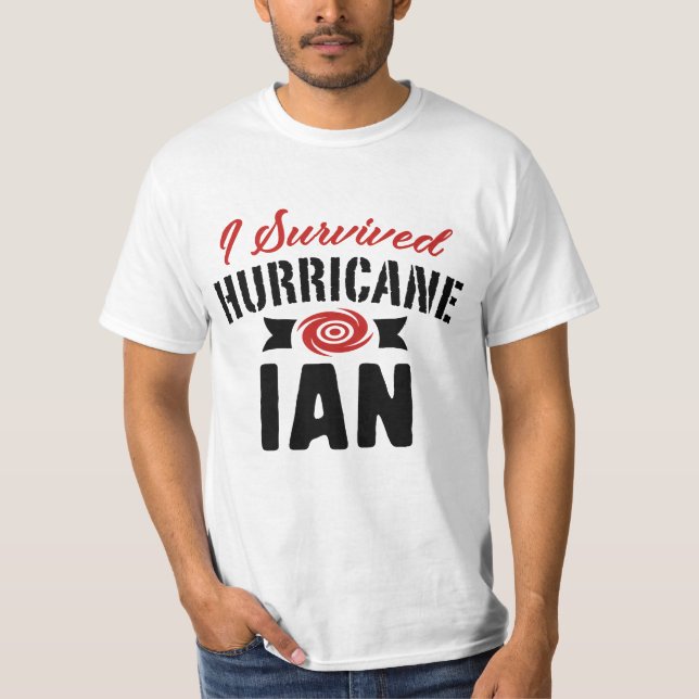 Camiseta Eu Sobrevivi Ao Furacão Ian (Frente)