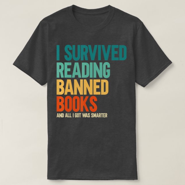 Camiseta Eu Sobrevivi Ao Ler Livros Banidos Em Livraria (Frente do Design)