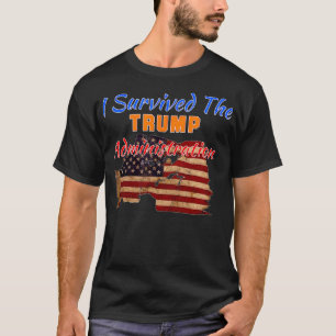 Camiseta Eu Sobrevivi Ao País Da Administração De Trump Não