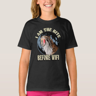 Camiseta Eu Sou a Mordida Antes do WiFi Tigre Dentes de Sab