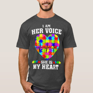 Camiseta Eu sou a voz dela. Ela é minha agitação cardíaca m