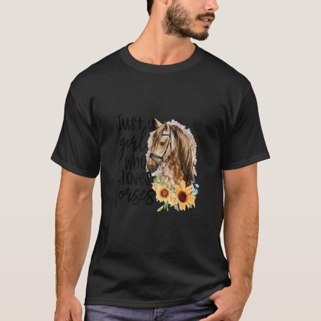 Camiseta Eu sou apenas uma garota que ama cavalos nascidos (Frente)