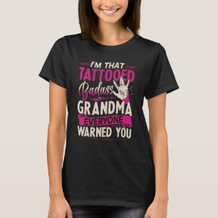 Camiseta Eu sou aquela vovó tatuada que todos te avisaram