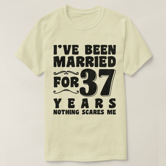 Camiseta Eu sou casado há 37 anos Casal de esposa de marido (Frente do Design)
