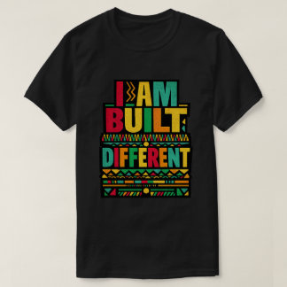 Camiseta Eu Sou Construído Diferente Tipografia Retro