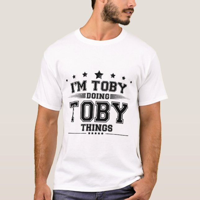 Camiseta Eu sou Toby fazendo coisas Toby (Frente)