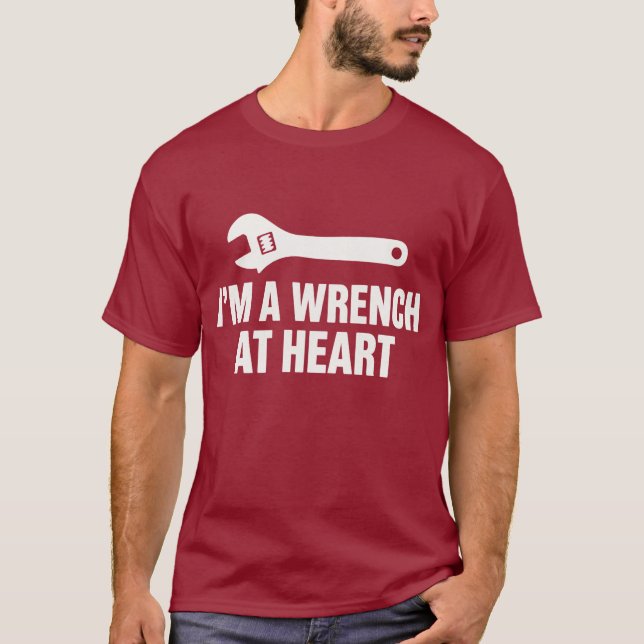 Camiseta Eu sou um Mecânico com uma Chave de Coração (Frente)