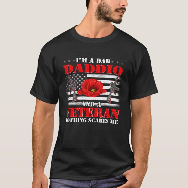 Camiseta Eu sou um Pai Daddio e um Veterano Nada me assusta (Frente)
