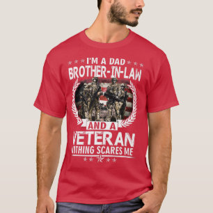 Camiseta Eu sou um Pai Irmão em Direito e um Veterano nada 