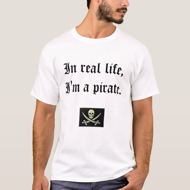 Camiseta Eu sou um pirata.  Jure (Frente)