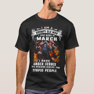 Camiseta Eu Sou Um Velho Engraçado Que Eu Estava Nascer Em 