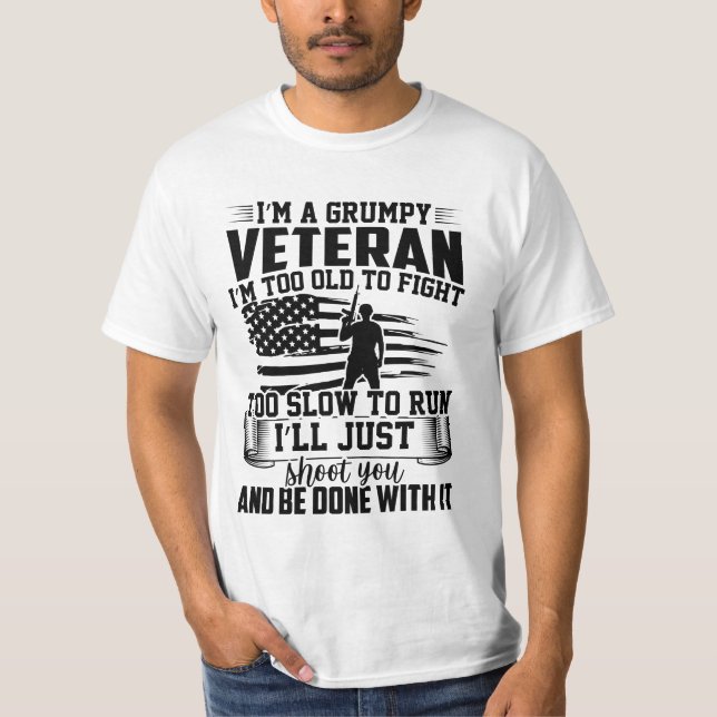 CAMISETA EU SOU UM VETERANO GRUPO QUE ESTOU VELHO DEMAIS PA (Frente)