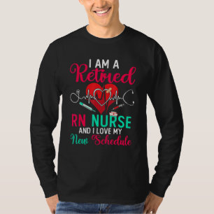 Camiseta Eu Sou Uma Enfermeira Rn Aposentada E Adoro Minha