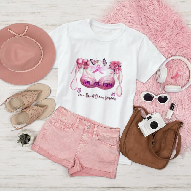 Camiseta Eu sou uma fita rosa de sobrevivência com câncer d (Criador carregado)