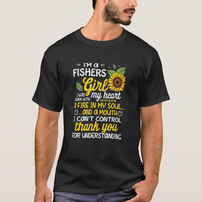 Camiseta Eu sou uma garota de Fishers, eu nasci com um fogo (Frente)