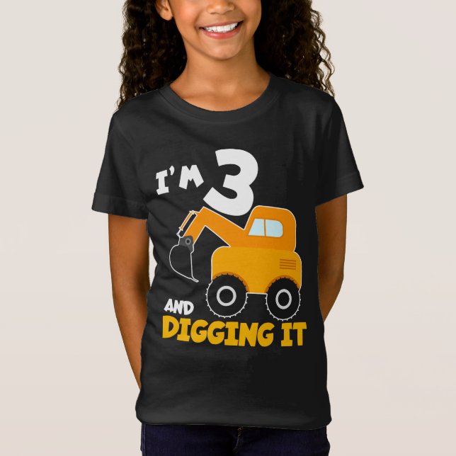 Camiseta Eu tenho 3 anos e cavando (Frente)