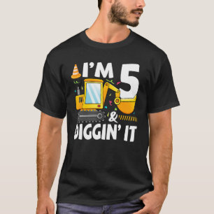 Camiseta Eu tenho 5 anos e escavo-lo 5 Crianças de Escavado