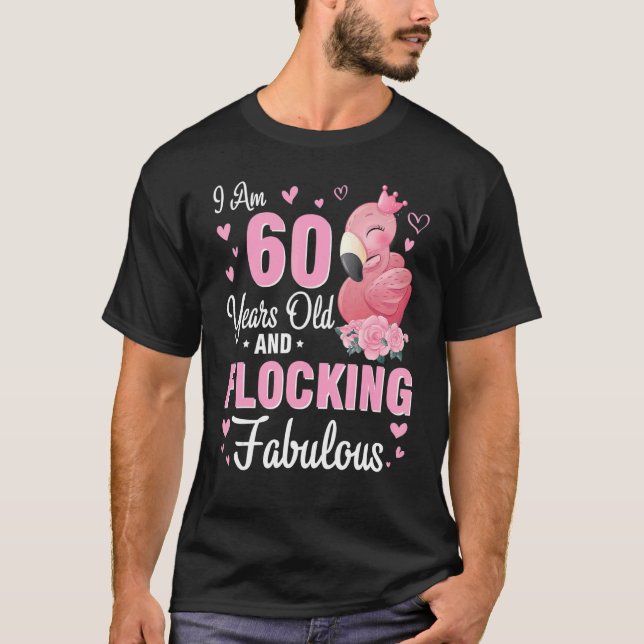Camiseta Eu Tenho 60 Anos E Estou Fabuloso Parto Feliz (Frente)