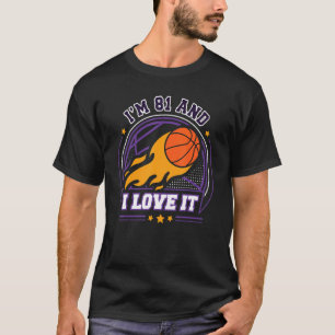 Camiseta Eu tenho 81 anos e eu adoro jogar basquete 81ruas