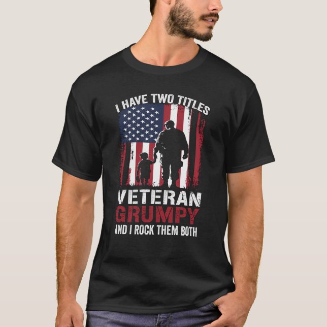 Camiseta Eu tenho dois títulos de Veterano e Gif Patriótico (Frente)
