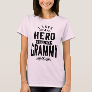 Camiseta Eu tenho um herói que eu chamo de vovó presente do