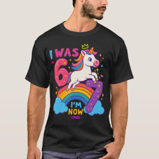 Camiseta Eu tinha 6 anos agora eu tenho 6 7 Unicórnio Menin
