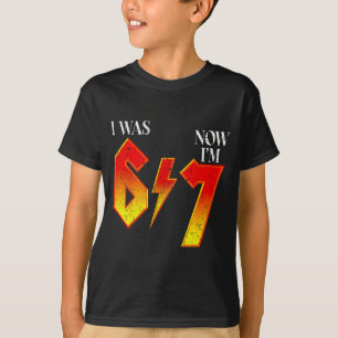 Camiseta Eu tinha 6 anos agora tenho 7 anos de aniversário