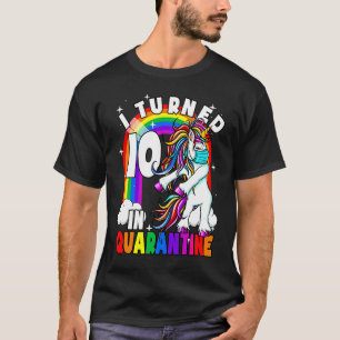 Camiseta Eu Tornei-Me 10 Em Quarentena unicórnio 10º Aniver