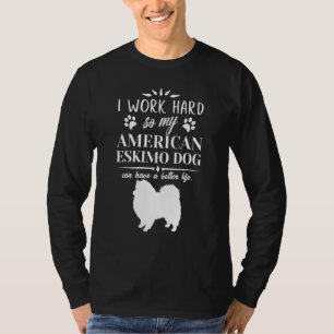 Camiseta Eu trabalho Cachorro Duro Ideia Cachorro Americano