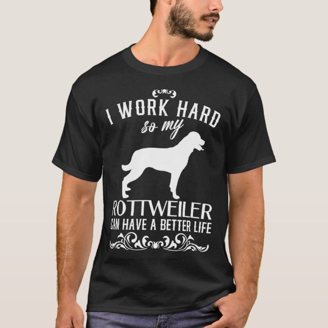 Camiseta Eu trabalho com o Duro Idea Rottweiler (Frente)