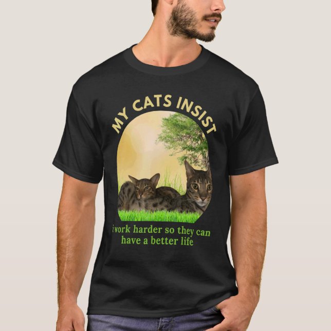 Camiseta Eu Trabalho Duro Para Que Meu Gato Possa Ter Um Ga (Frente)