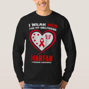 Camiseta Eu Uso Vermelho para a Minha Namorada Consciente d