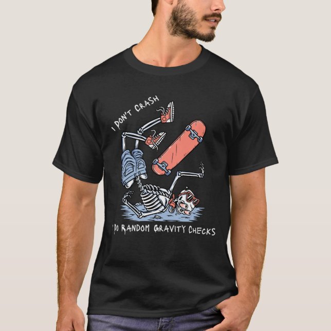 Camiseta Eu Verifico Gravidade Aleatória Dizendo Piloto Eng (Frente)
