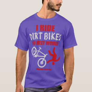 Camiseta Eu viajo de bicicleta para conhecer mulheres