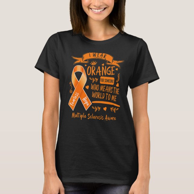 Camiseta Eu Visto Laranja Para Alguém Que Quer Dizer O Mund (Frente)